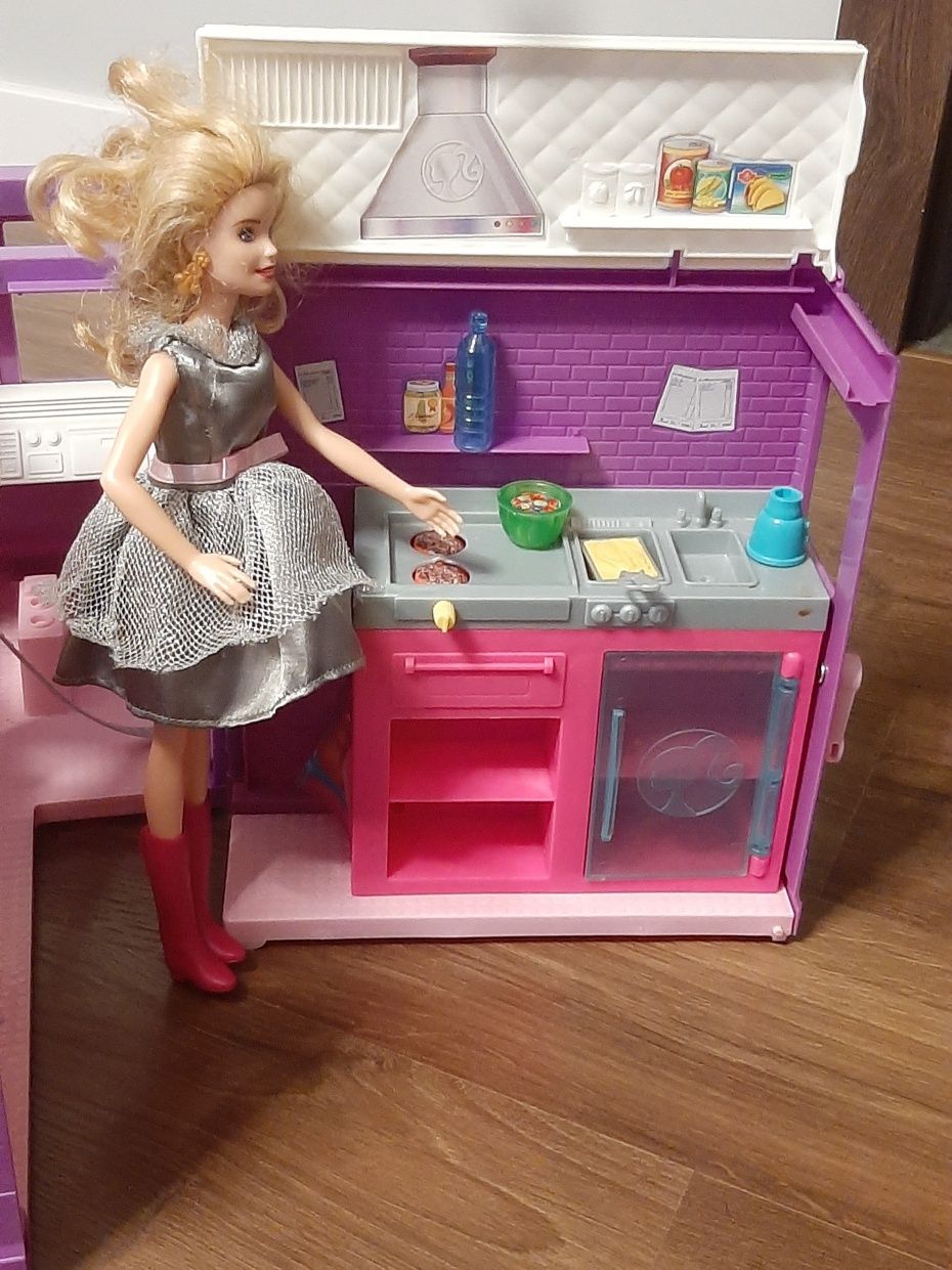 Foodtruck Barbie+lalki  STAN IDEALNY