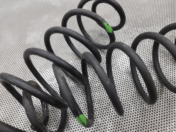 Mola de suspensão trás direita FORD Fiesta VI (CB1, CCN)