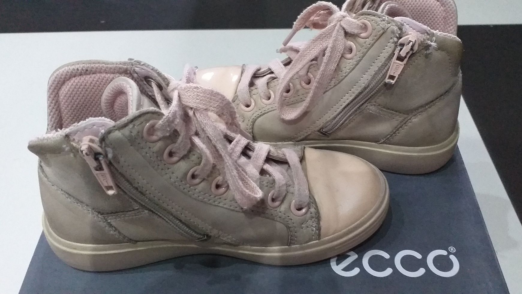 Buty ecco 28 dla dziewczynki