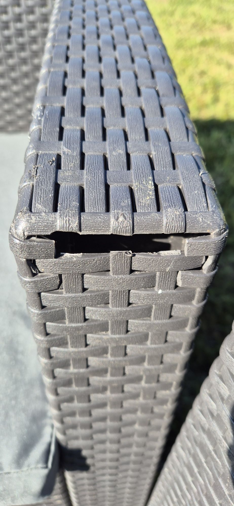Komplet mebli ogrodowych sofa fotele i stolik