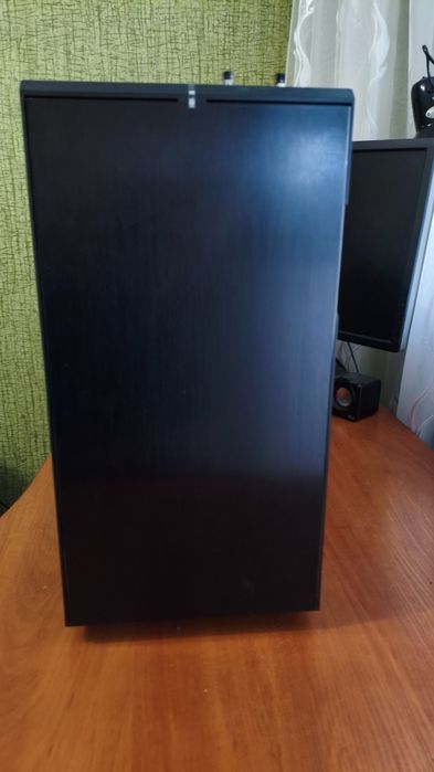 Компьютер с монитором