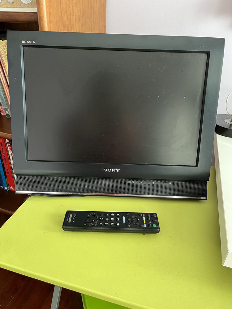 Televisão Sony KDL-19L4000