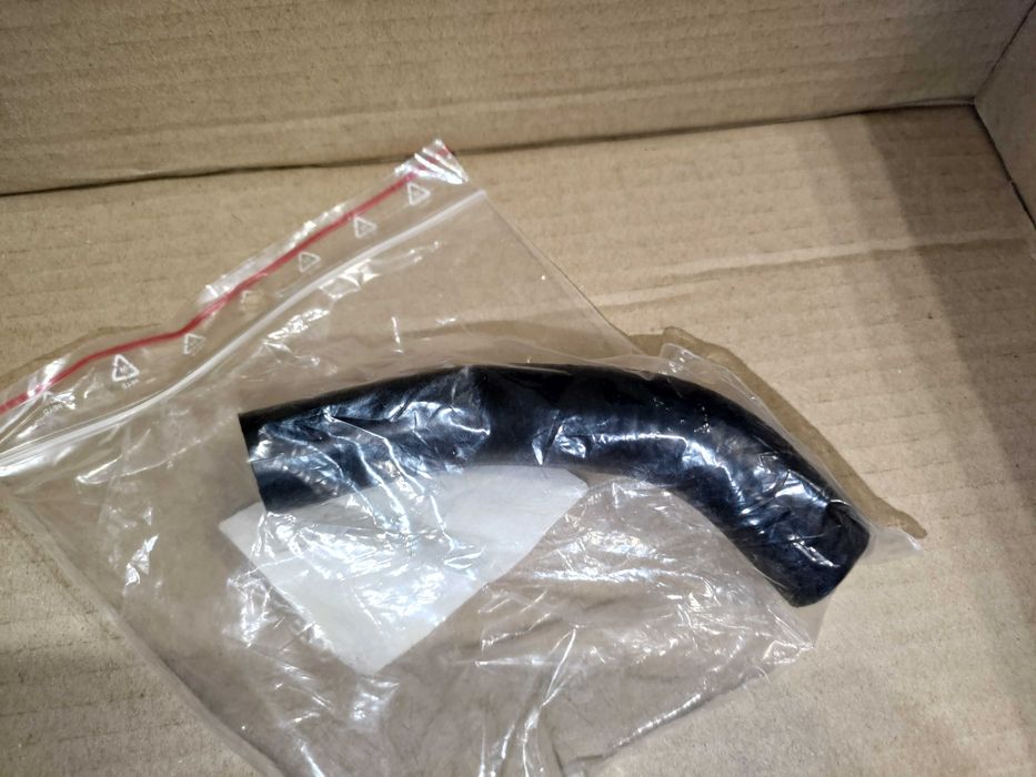 Патрубок системи охолодження Opel Astra Combo Corsa  Meriva 1.7 CDTI