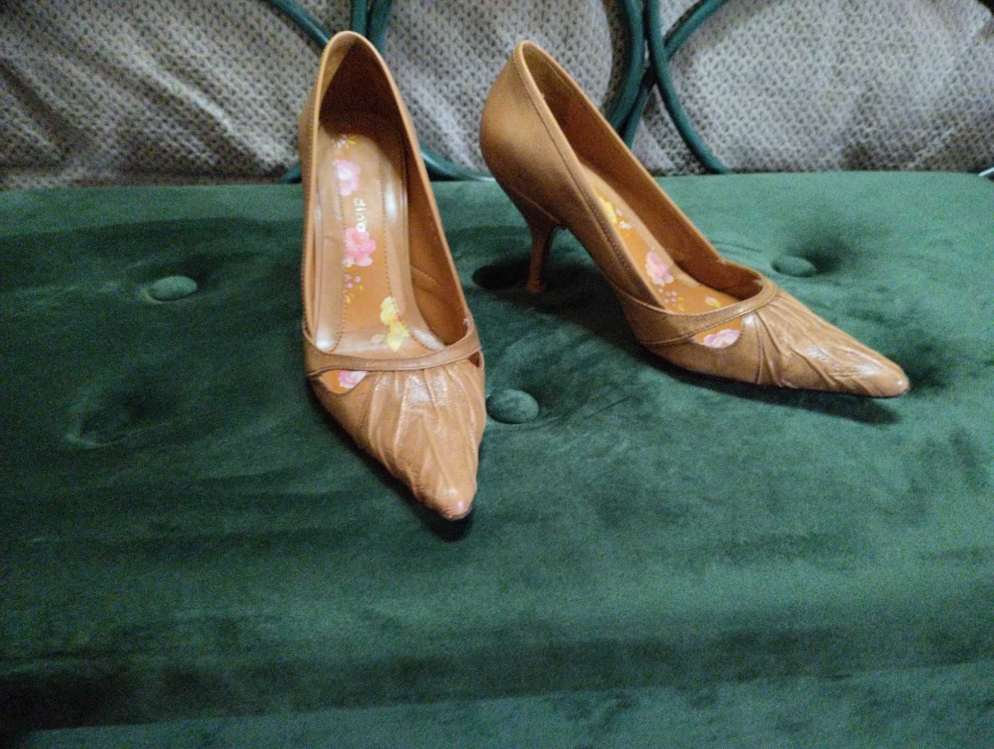 Sapatos Claudina (originais)