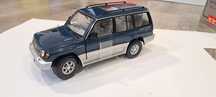Miniatura Mitsubishi Pajero 3500 V6