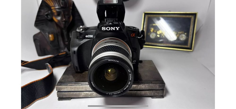 Sony Alpha a230 10.2, Lens + AF 28-80mm f/3.5-5.6 Zoom