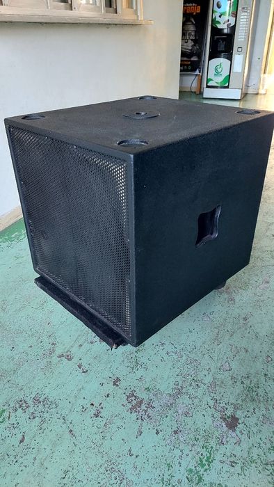 Sub grave 18 polgadas