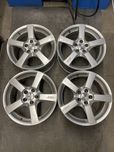 Felgi aluminiowe oryginalne OZ Racing 7.5Jx16H2 ET35 5x100