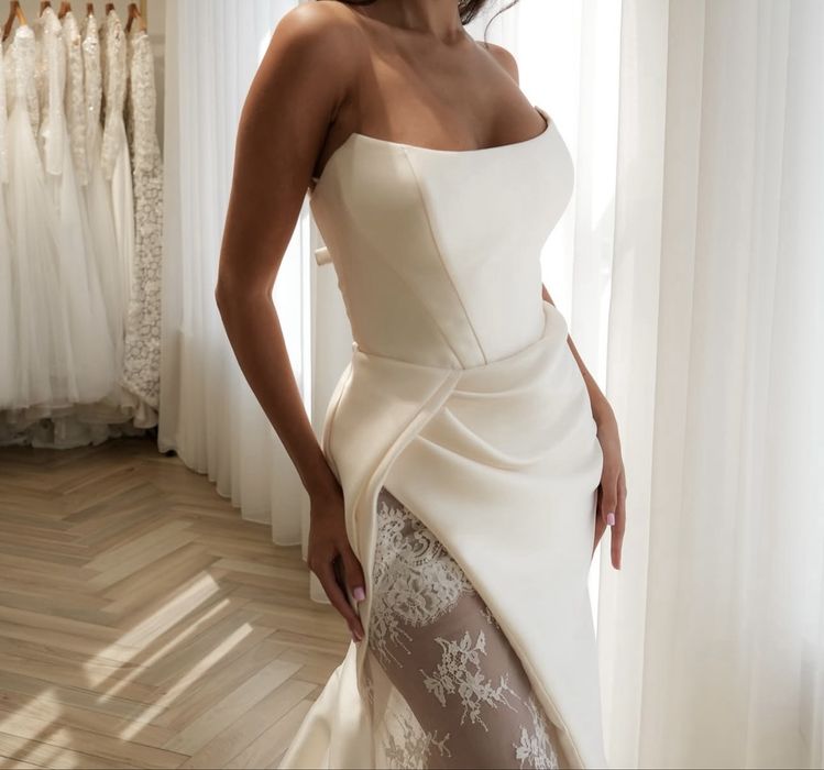 Весільна сукня та болеро