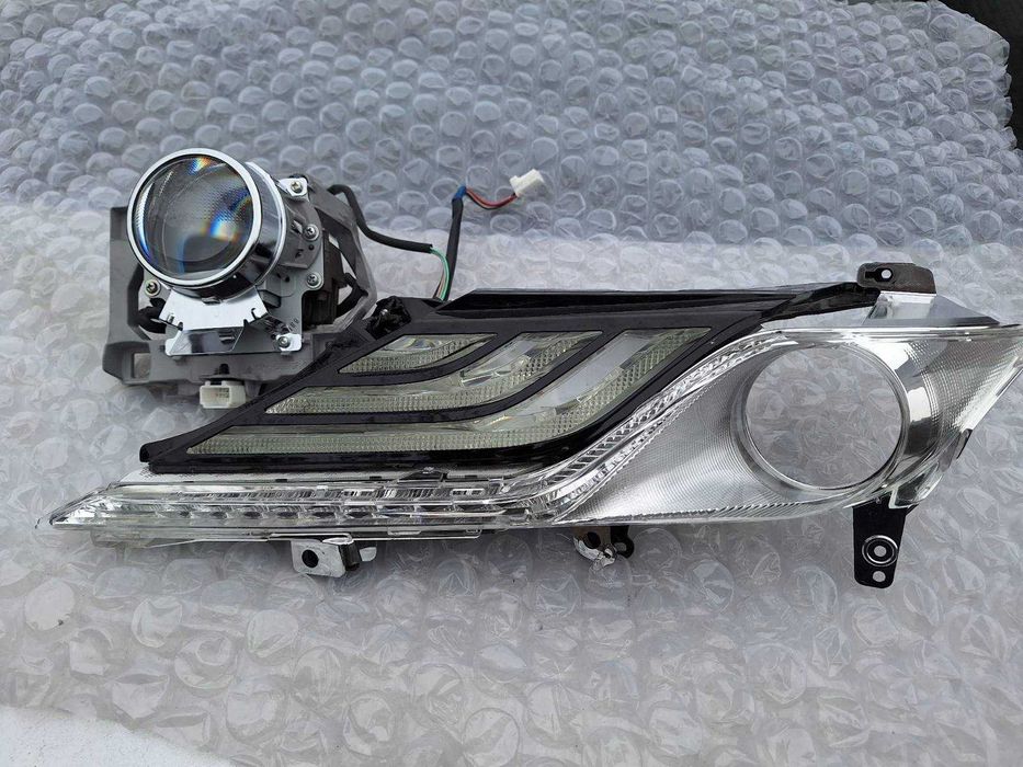 Фара Toyota Camry 70