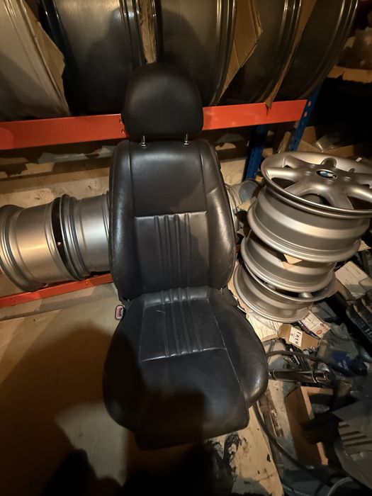 Fotele kanapa wnętrze Alfa Romeo 147 3 drzwi