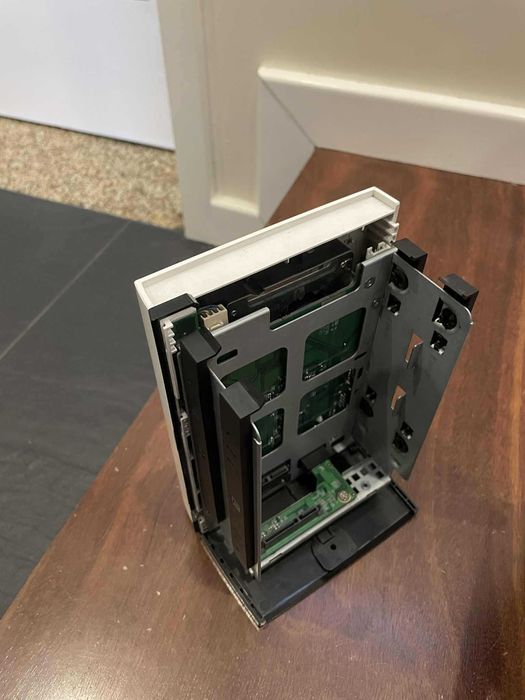 [oportunidade] QNAP TS-228A NAS – Excelente Estado (sem discos)