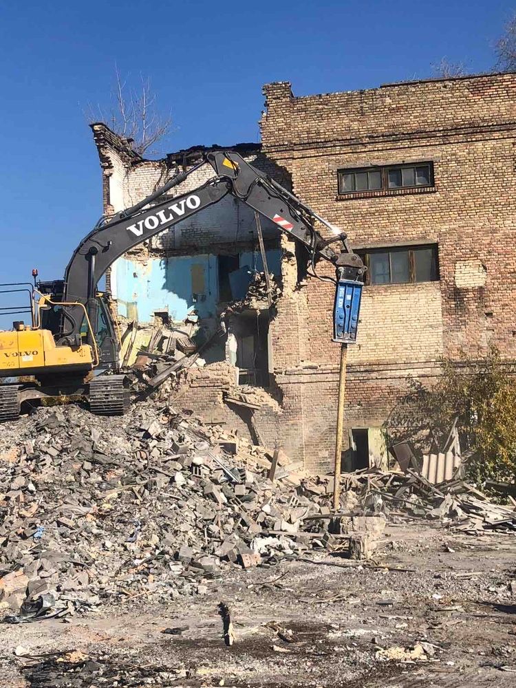 Аренда гидромолота на базе JCB, услуги гидромолота, аренда экскаватора