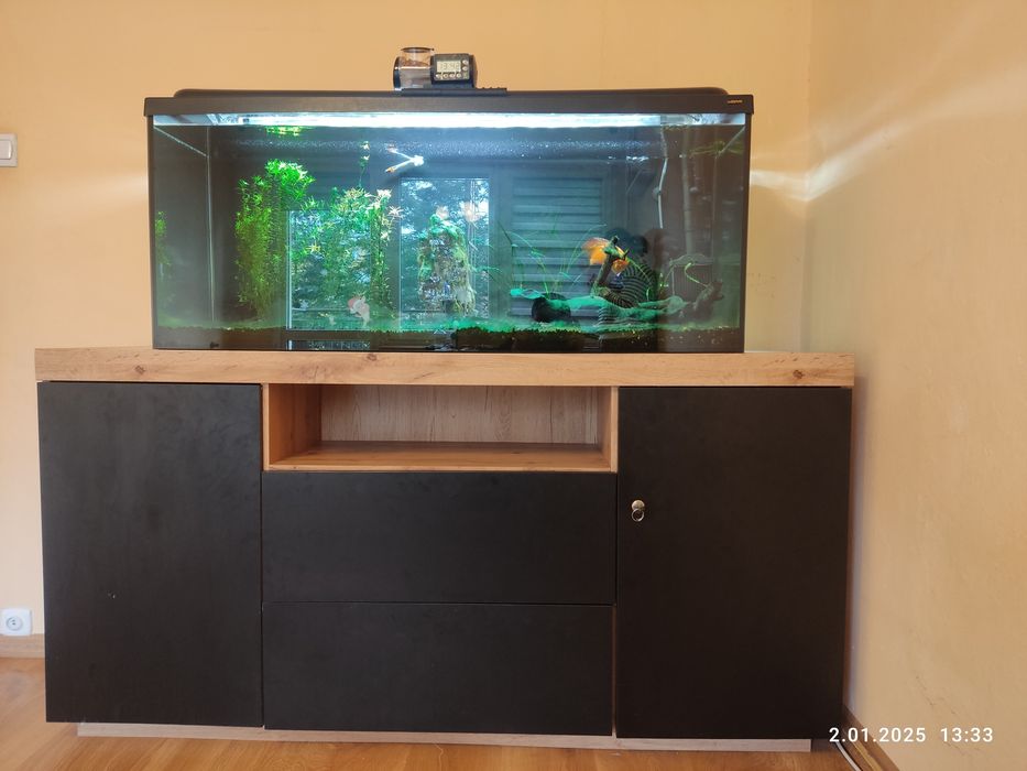 Akwarium z pokrywą. 240l