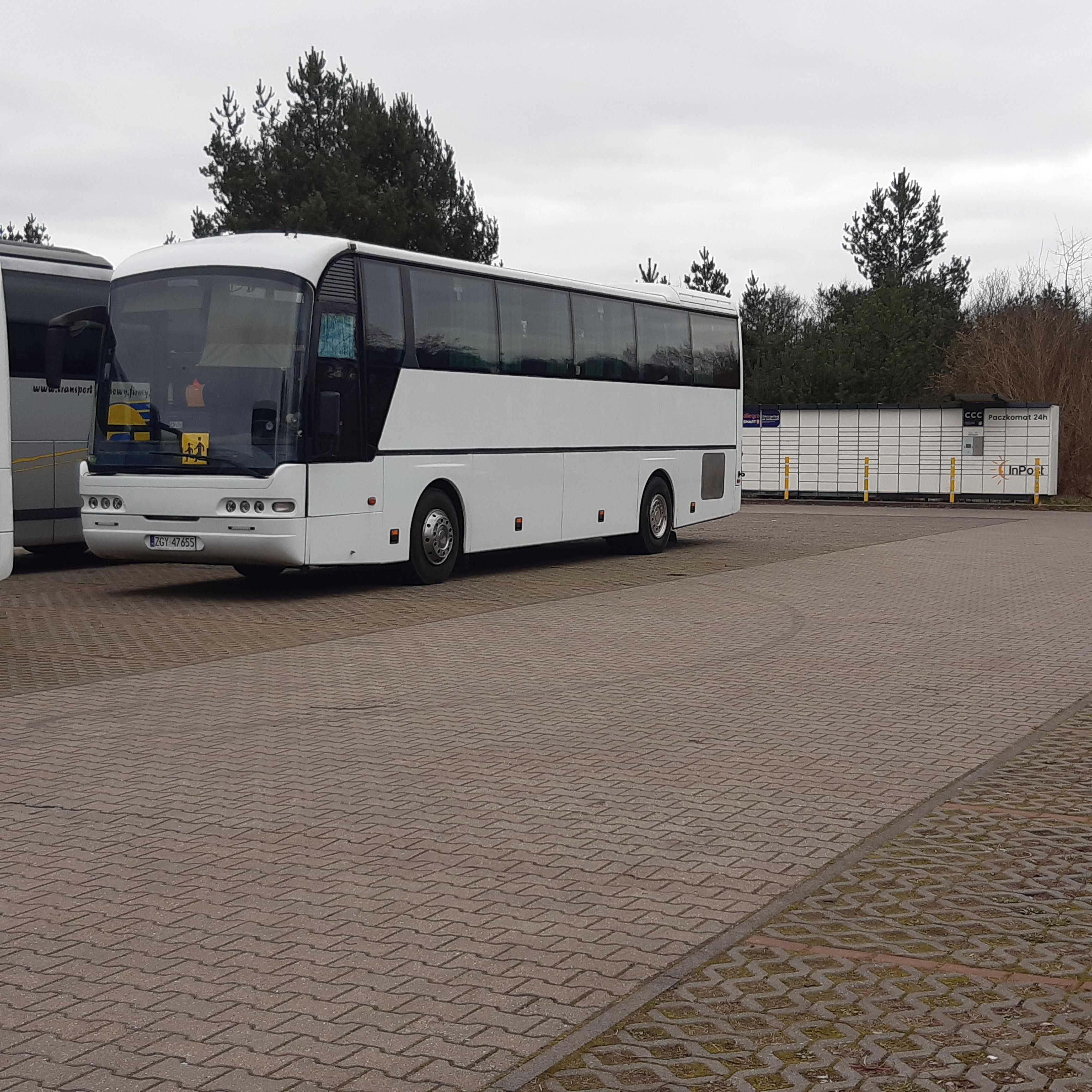 Przewóz osób wynajem busów i autobusów z kierowcą