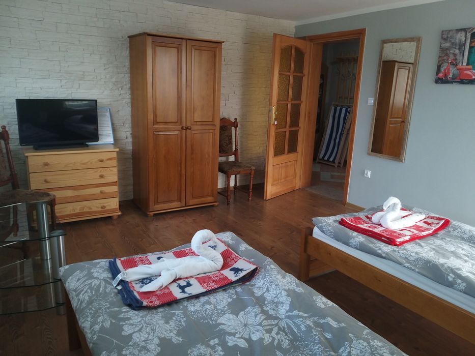 Pokoje gościnne, Jezioro/Jacuzzi/Gołubie Kaszubskie/Łowisko
