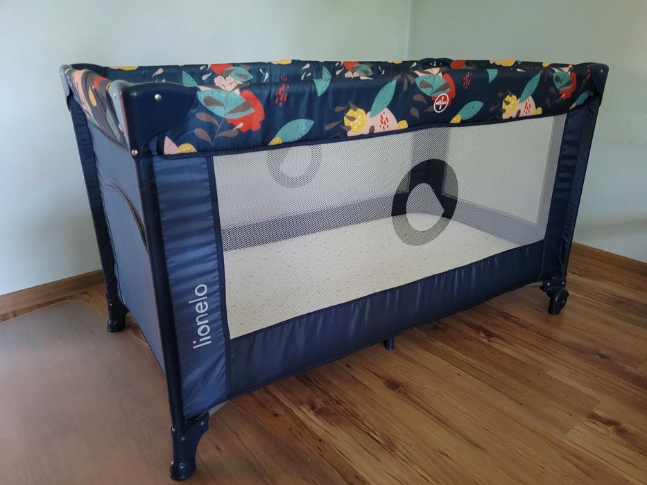 łóżeczko Lionelo Stefi Blue Navy + materac Rucken Travel Aseptic