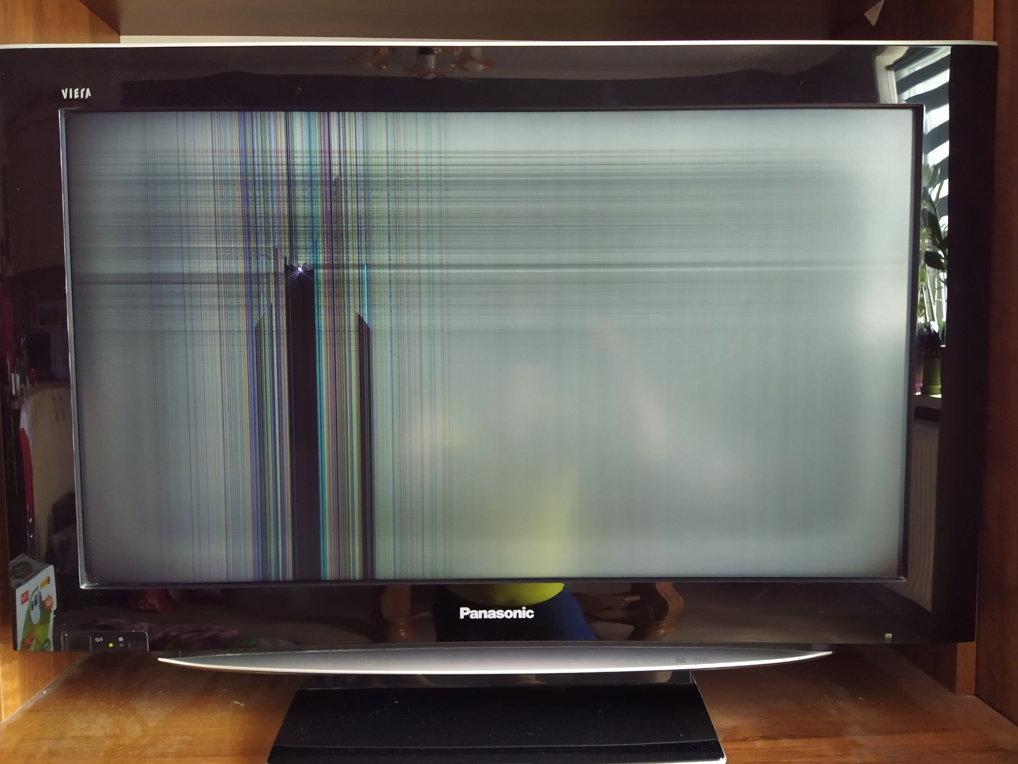 Telewizor Panasonic 32 cale, uszkodzony.