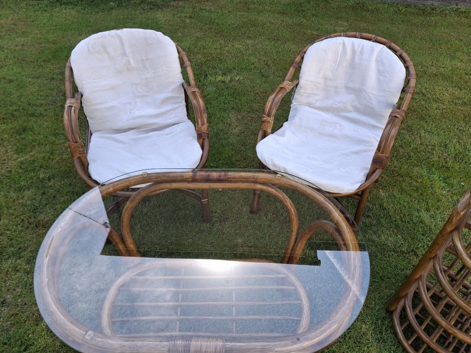 Zestaw ratanowy z poduszkami