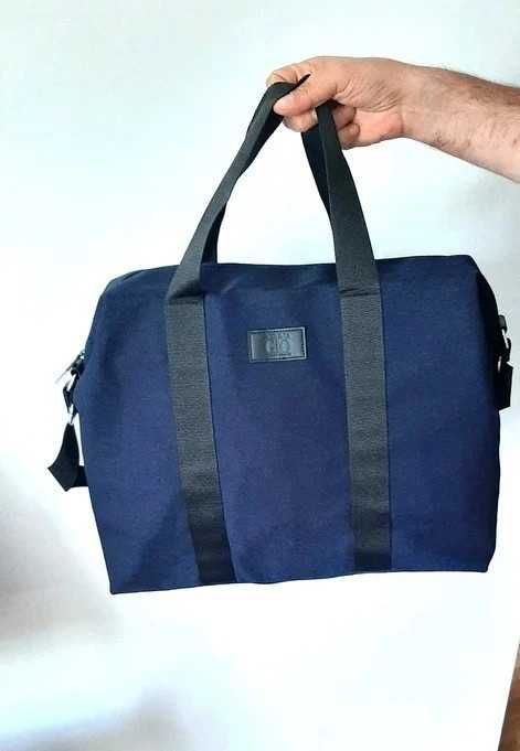 nowa torba Armani super w podróż polecam