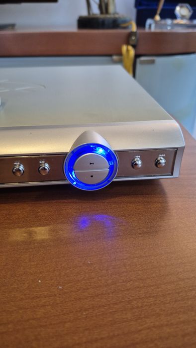 DVD/VCD/CD Player Gemix DivX-700. В отличном состоянии.