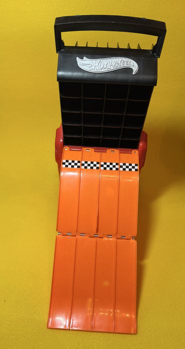 Контейнер гараж спуск хот вілс hot wheels