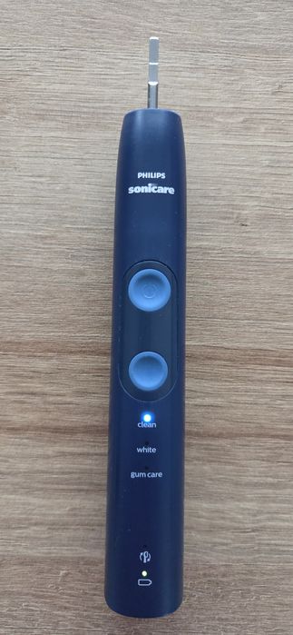 Philips szczoteczka soniczna Clean 5100