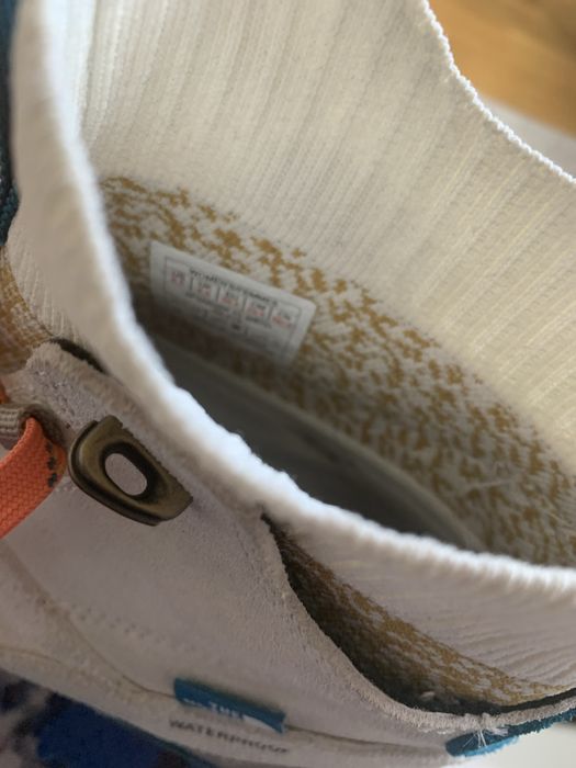 Buty sportowe The North  Face 39,5  z wada