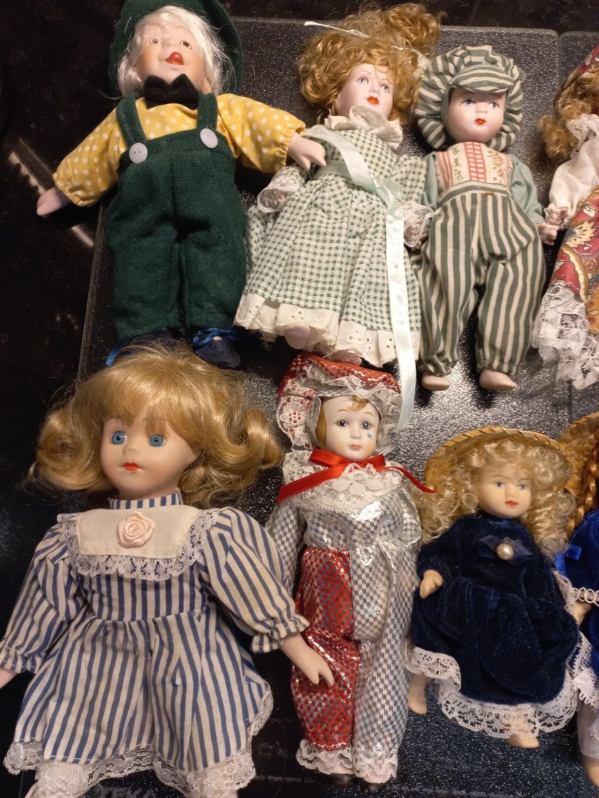 Colecção de bonecas de porcelana