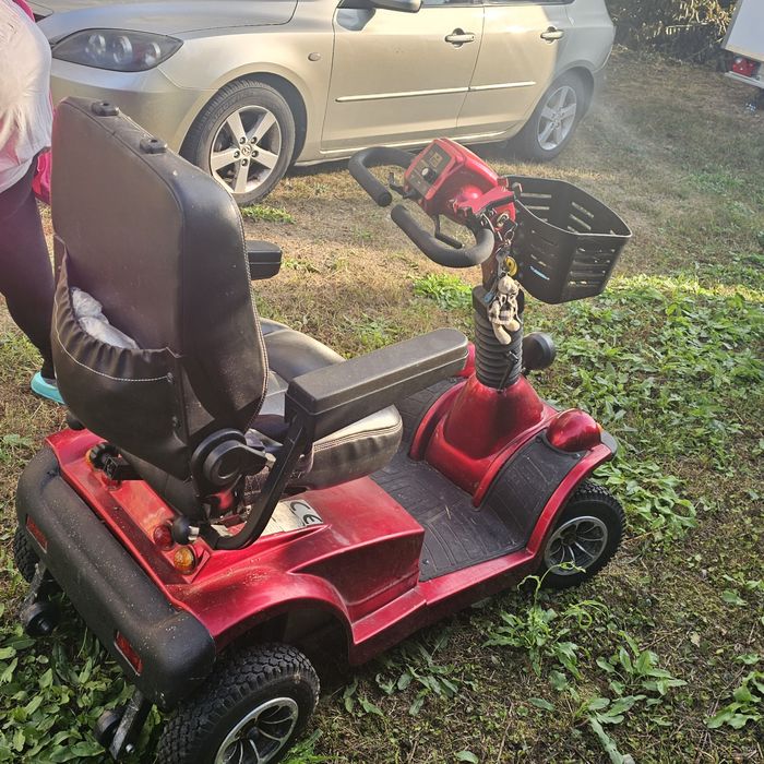 Skuter inwalidzki elektryczny