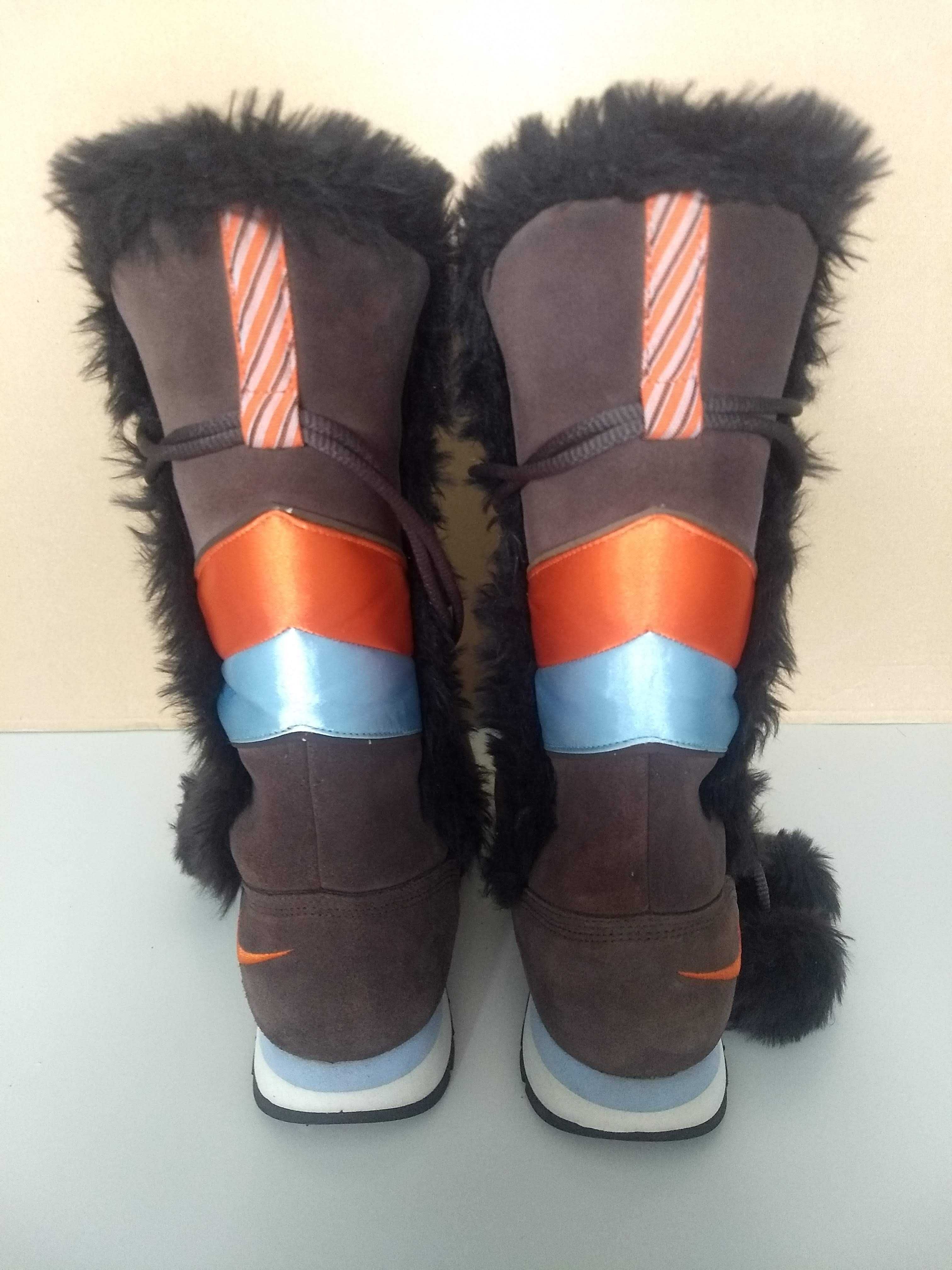 Ocieplane botki/kozaki NIKE, rozmiar 39