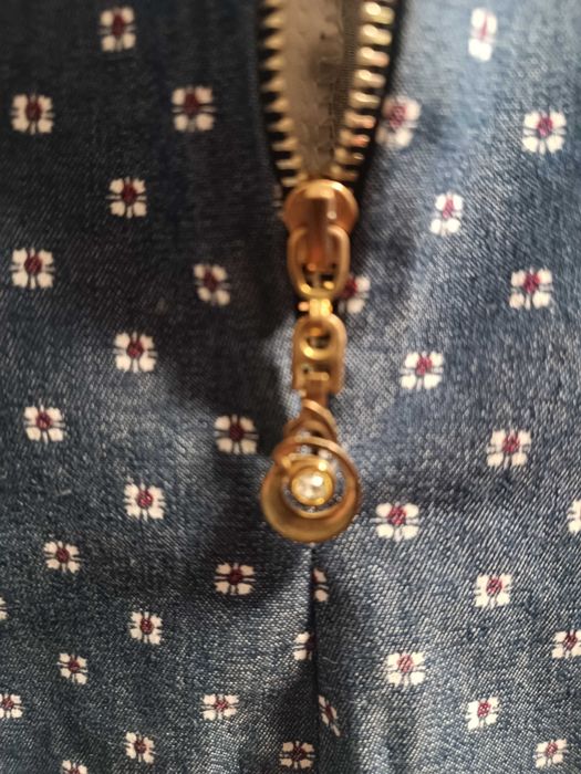 Джинсове коротке плаття з вставками з екошкіри