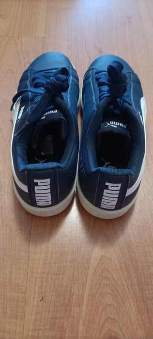 Tennis puma azuis escuros em pele