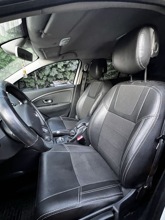 Продам рено меган 3 2010 року автомат Renault Megane 3