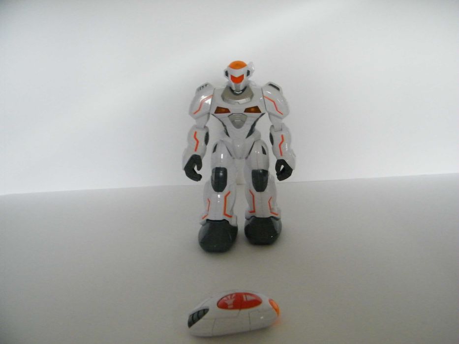One Two Fun - Robot zdalnie sterowany