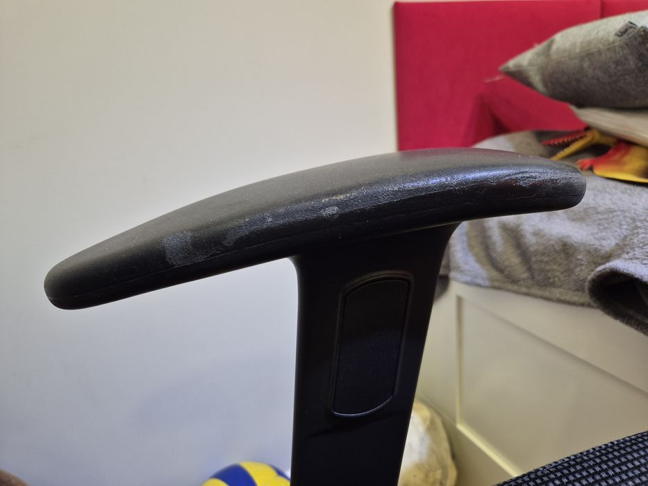 Fotel biurowy do pracy przy komputerze grafitowy obracany