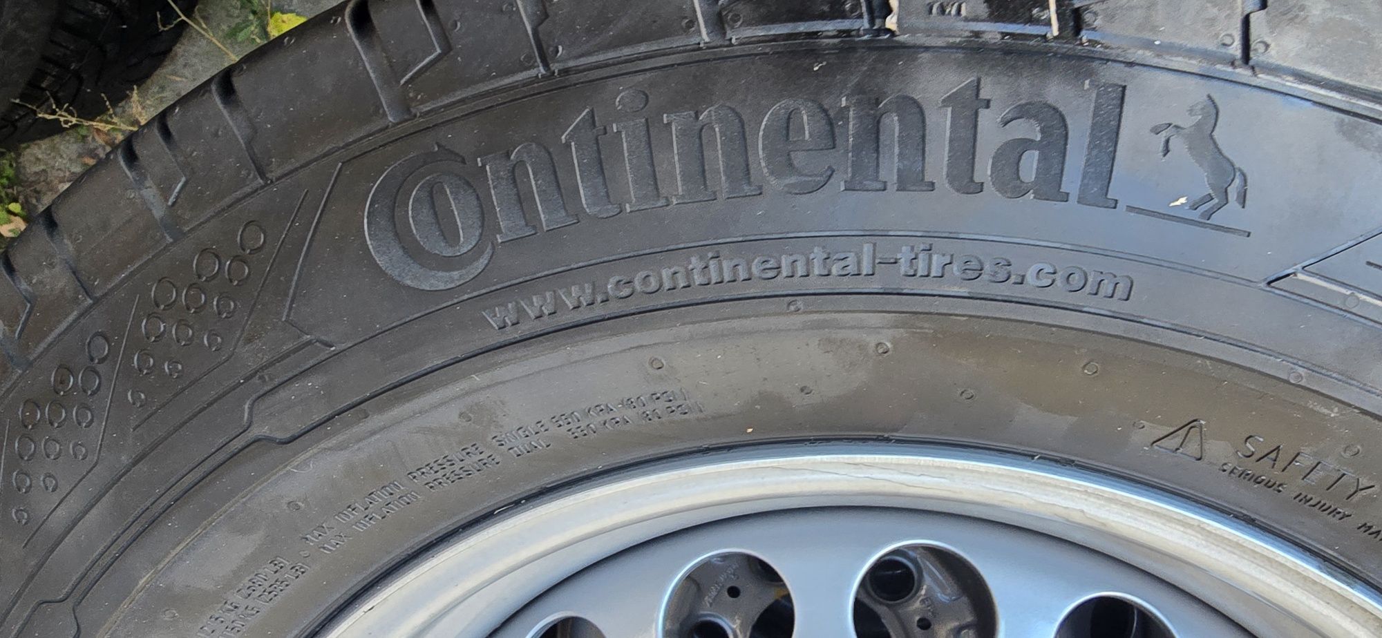 Opony letnie 235/65/16 C Continental VanContact 200 nowe 2024r demo