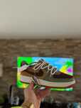 Nike air force castanhas