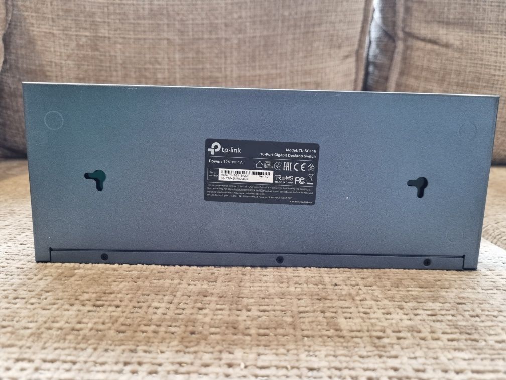 Tp-link 16-Port Gigabit Desktop Switch Model:TL-SG116