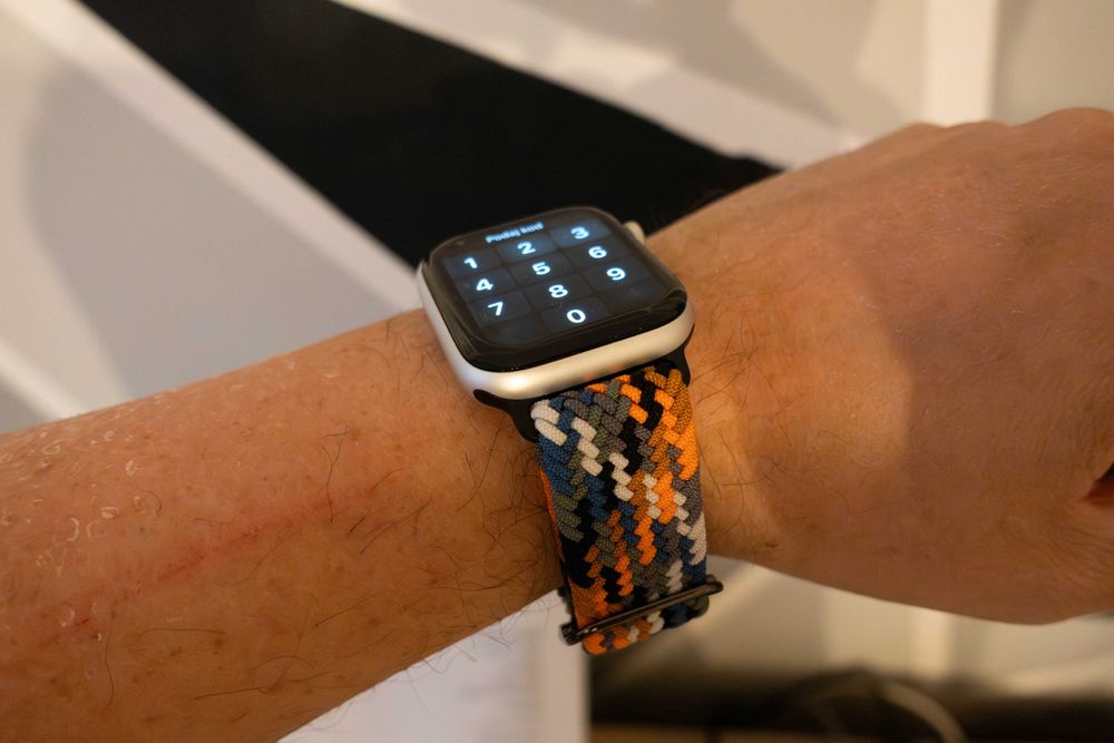 Elastyczny kolorowy pasek do Apple Watch - do każdego paska GRATIS!