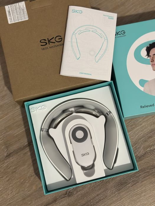 Масажер для шиї SKG 4098E
