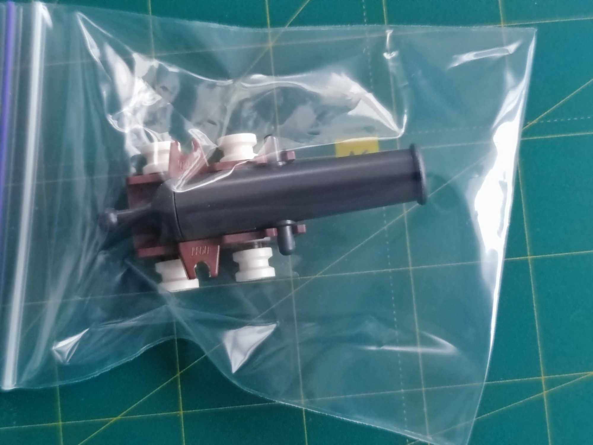Lego пушка на колесах (стреляет)