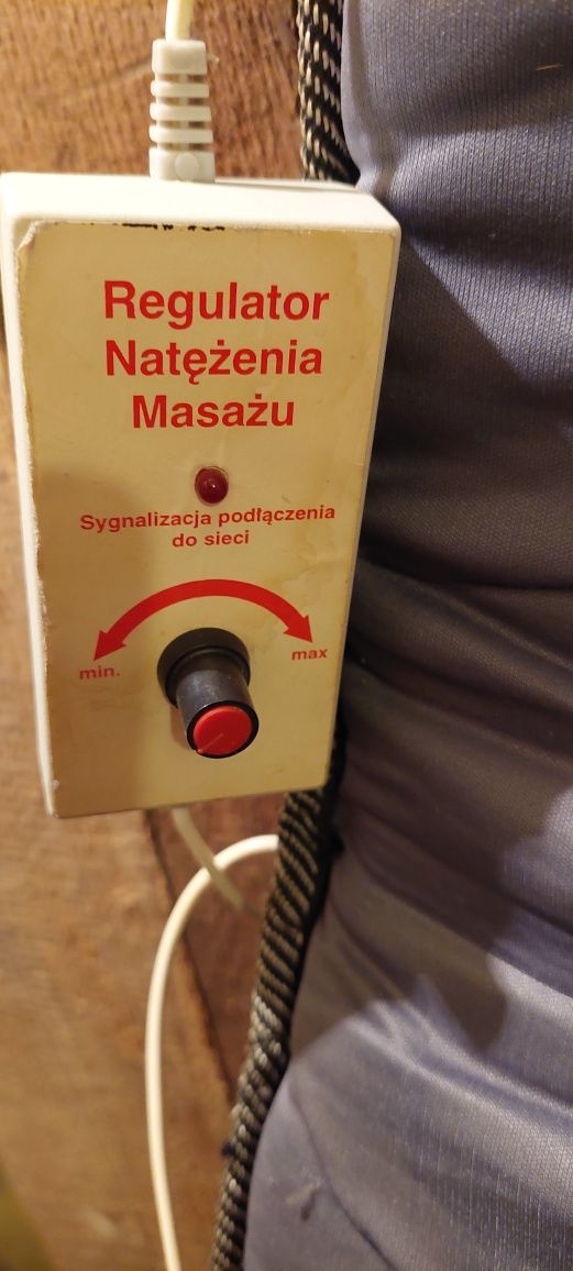 Mata masującą na fotel