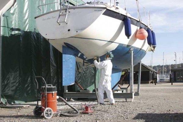 Manutenção barco-veleiro