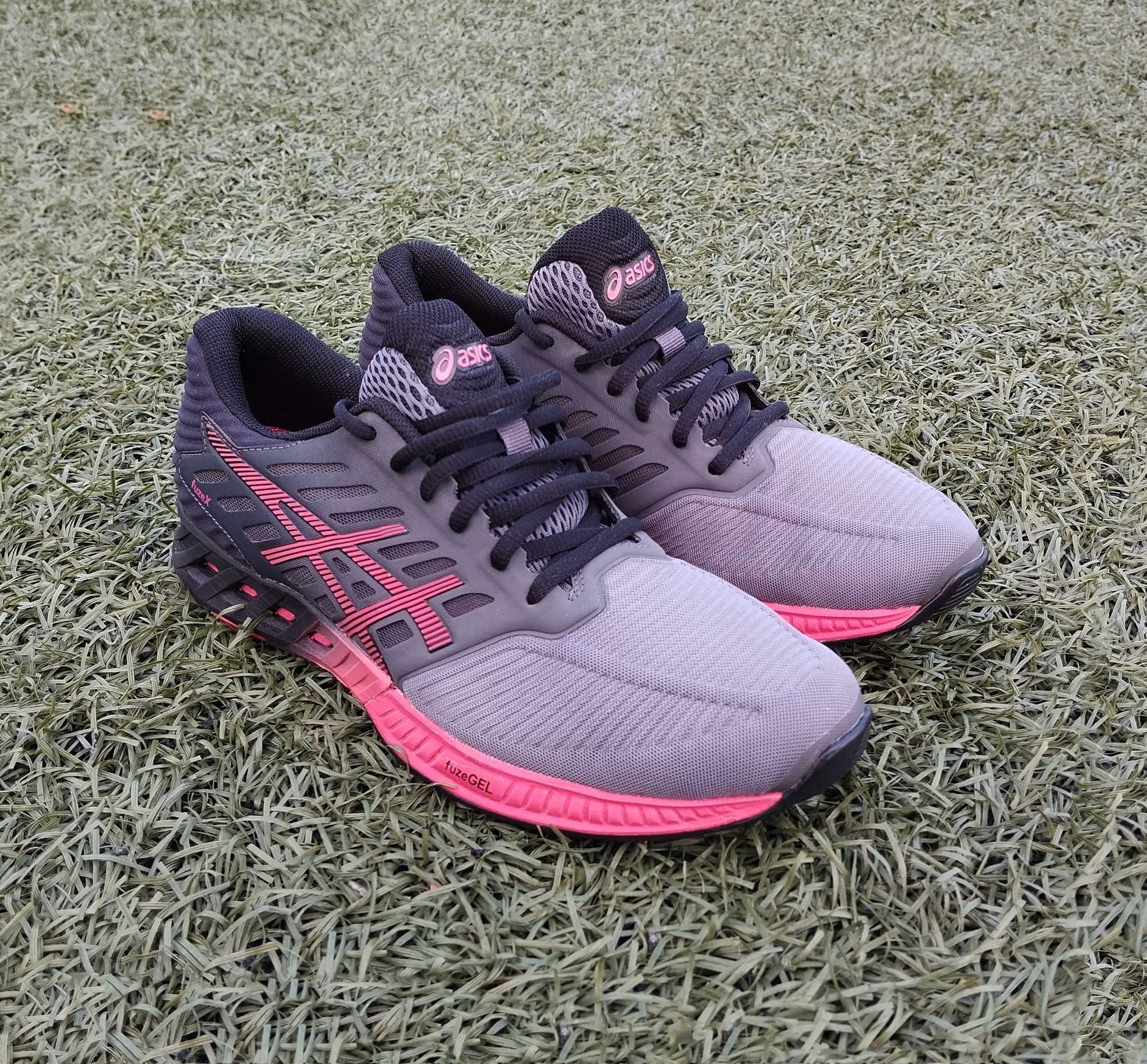 Женские кроссовки для бега asics fuzex
