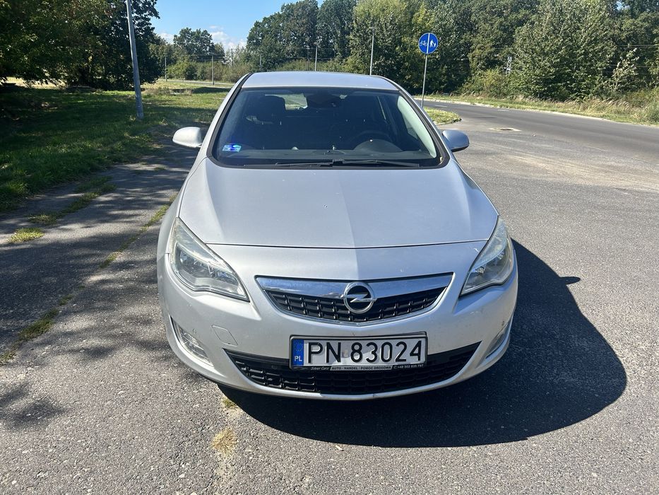 Opel Astra J 1.7cdti 2010r.