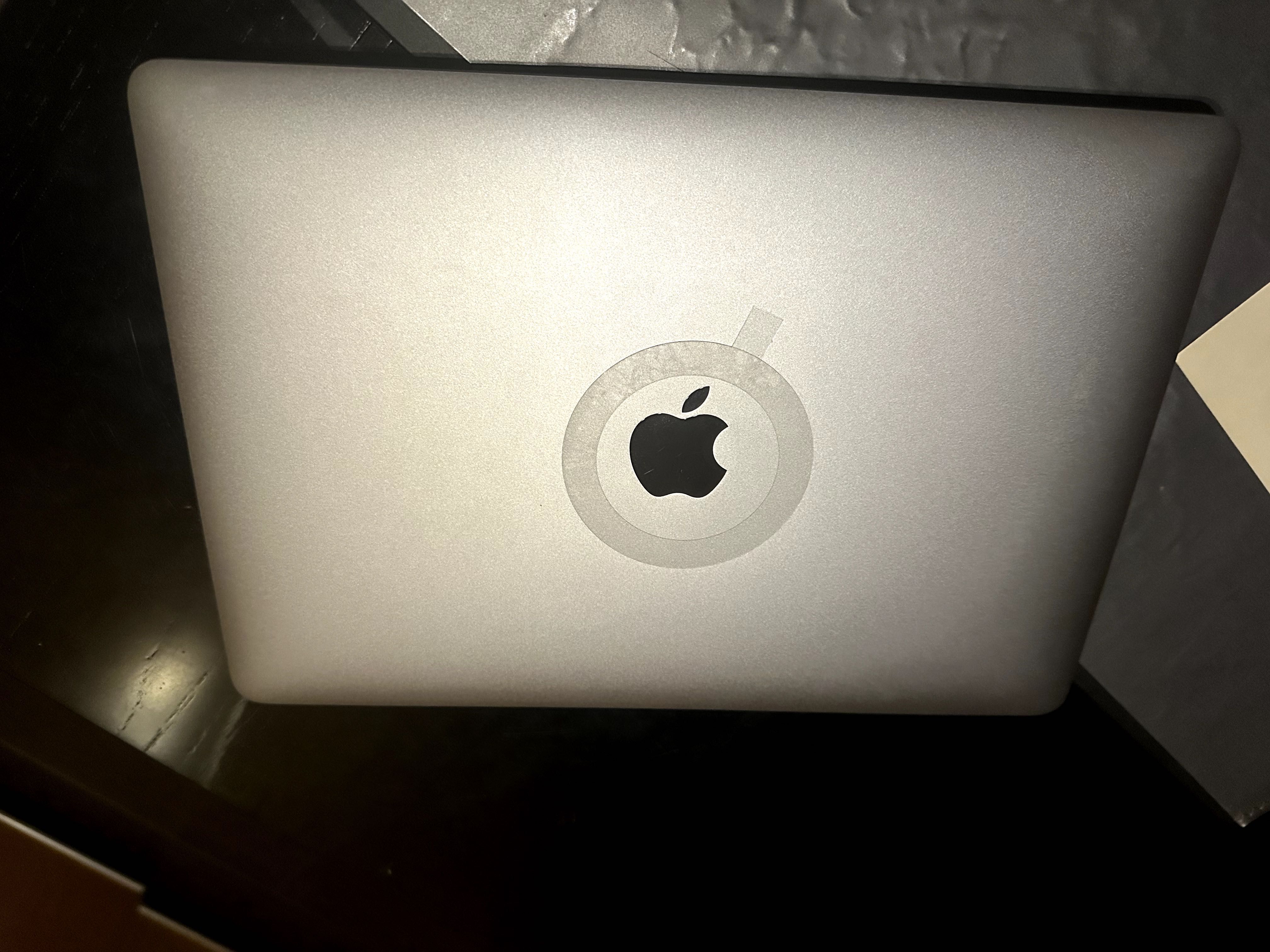 MacBook Pro 13" M1 (8GB RAM / 256GB SSD) - Excelente Estado!
