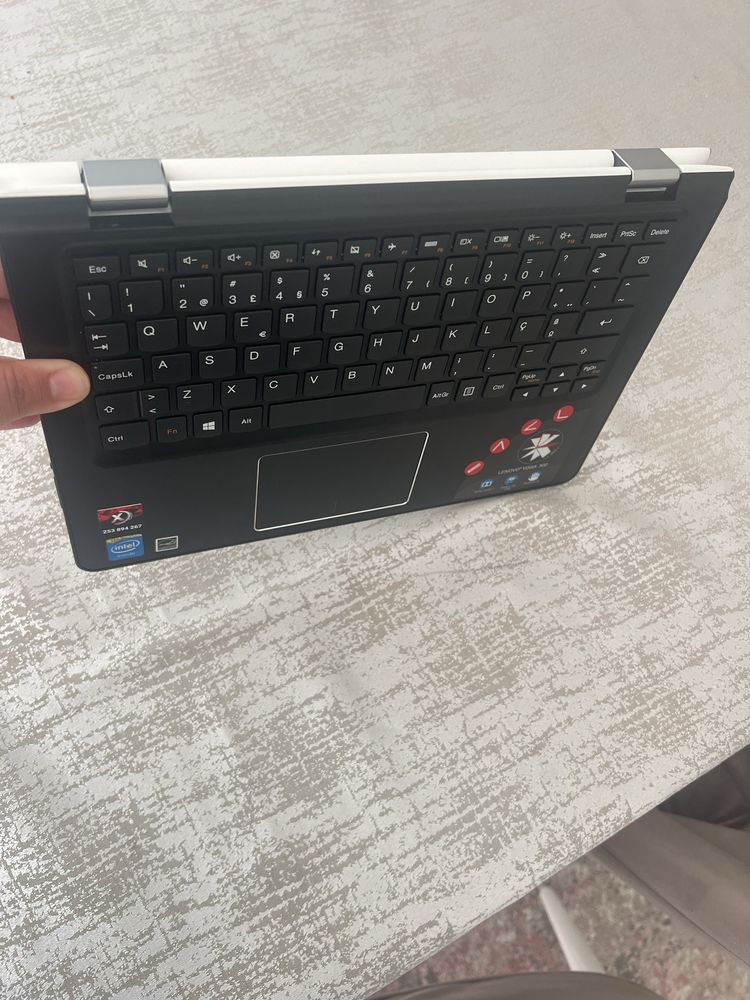 Lenovo yoga300 11br