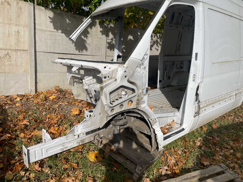 Ćwiartka Podłużnica Lewy Przód Napęd Przód Mercedes Sprinter W910