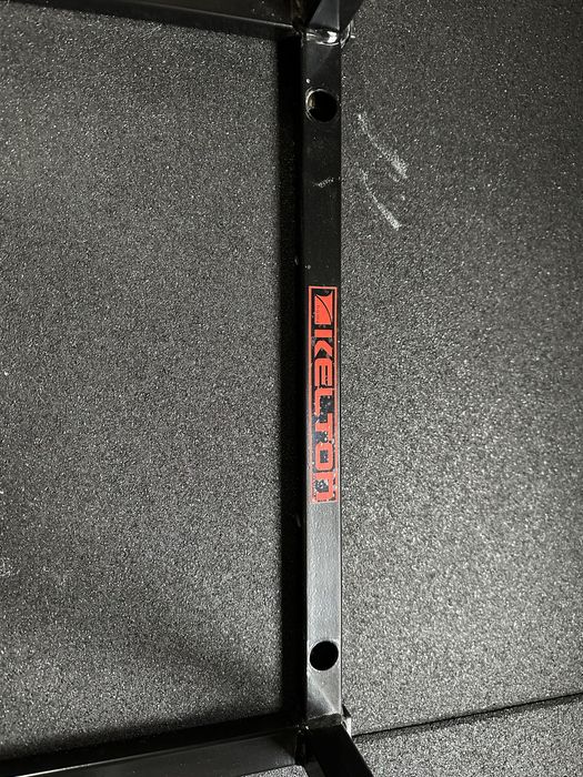 Drążek do podciągania KELTON